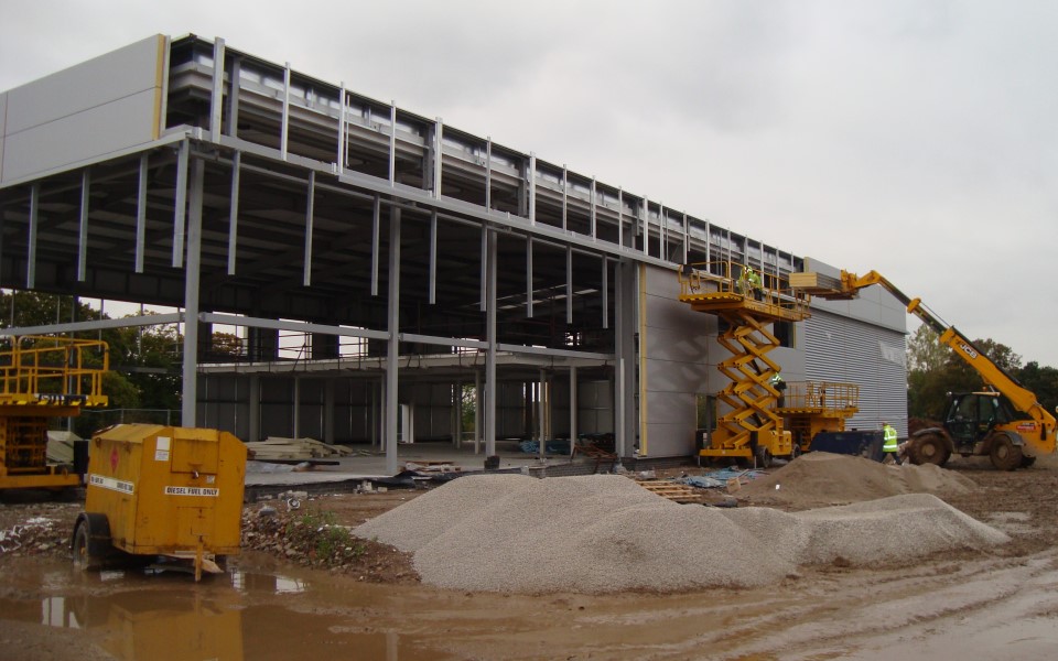 Building works for Honda & Hyundai’s Cheshire Oaks vehicle dealership and servicing workshop designed by CCS Garage Equipment