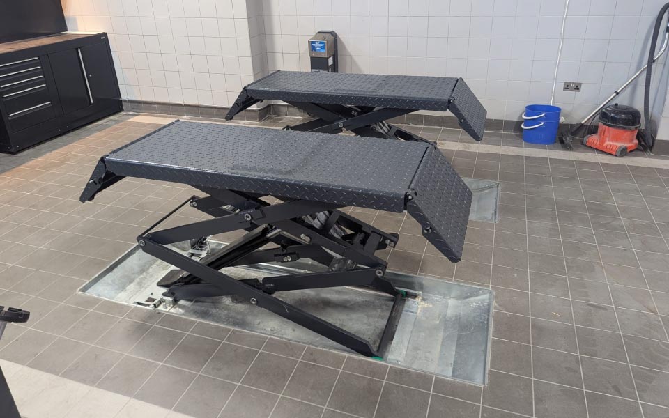 Photo of the Nussbaum Jumbo Lift 2500 NT