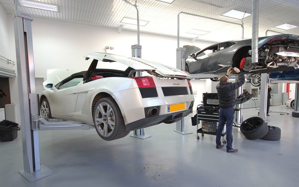 Installation of 2-post Nussbaum vehicle lifts at Lamborghini’s dealership in Pangbourne, Berkshire by CCS Garage Equipment
