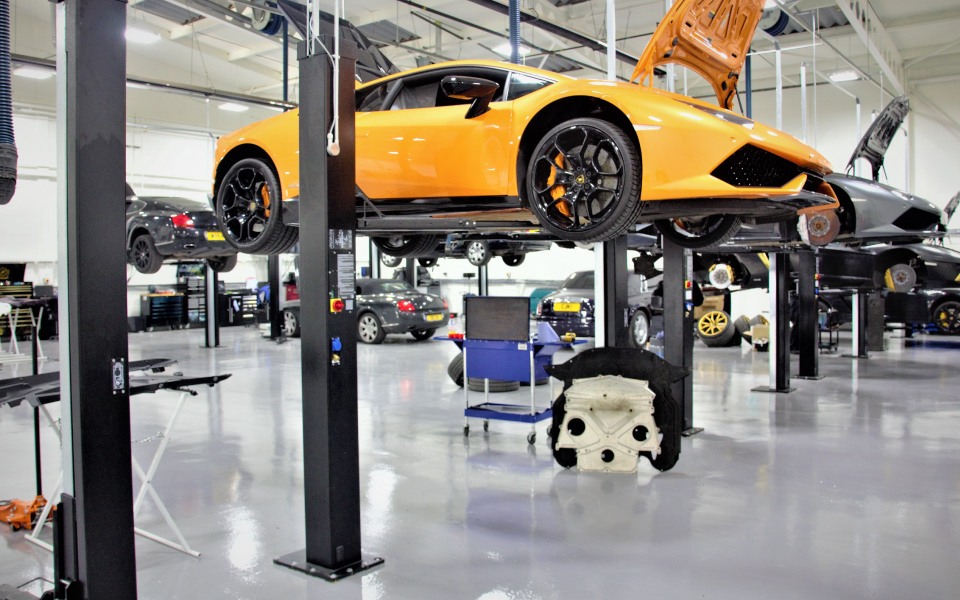 Nussbaum’s fixed 2-post Smart Lifts are reliable and built to last, creating versatile servicing bays as part of our garage equipment installation project for Lamborghini London