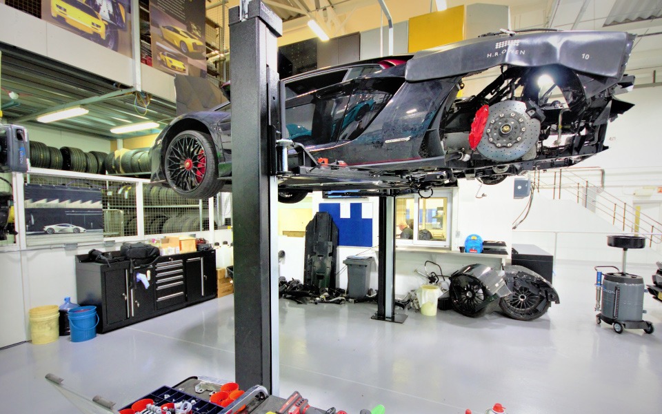 Fixed 2-post Nussbaum Smart Lifts fitted by CCS Garage Equipment for Lamborghini’s workshop in London