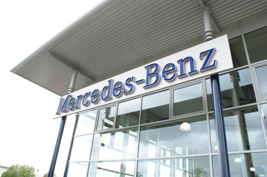 Exterior of Gatwick’s Mercedes-Benz dealership’s new showroom and workshop designed by CCS Garage Equipment