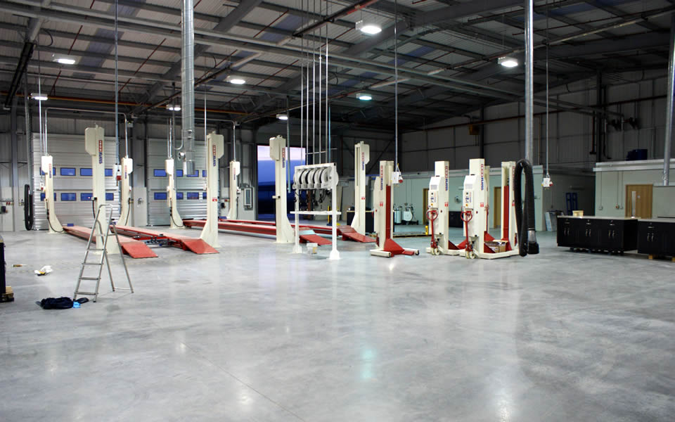 4-post commercial vehicle lifts & mobile column vehicle lifts installed by CCS Garage Equipment