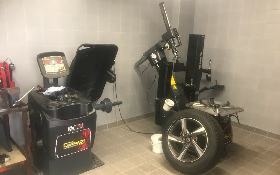 Photo of recently installed garage equipment for Volvo dealership in Shrewsbury