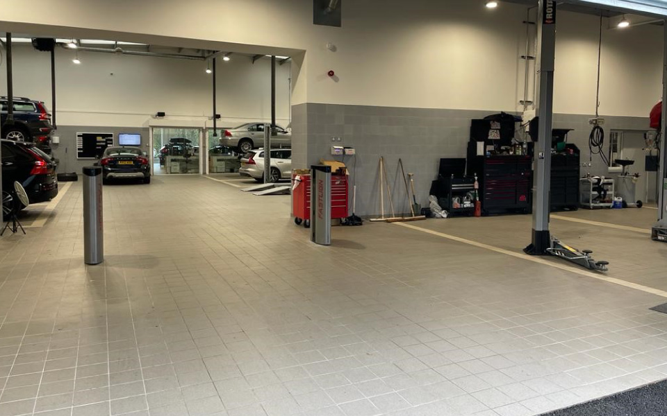 Integrated Fastlign installation for car dealership, Riverside Motors Wakefield