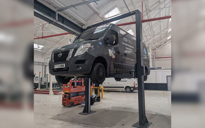 Nussabaum power lifts tested at commercial vehicle workshop.