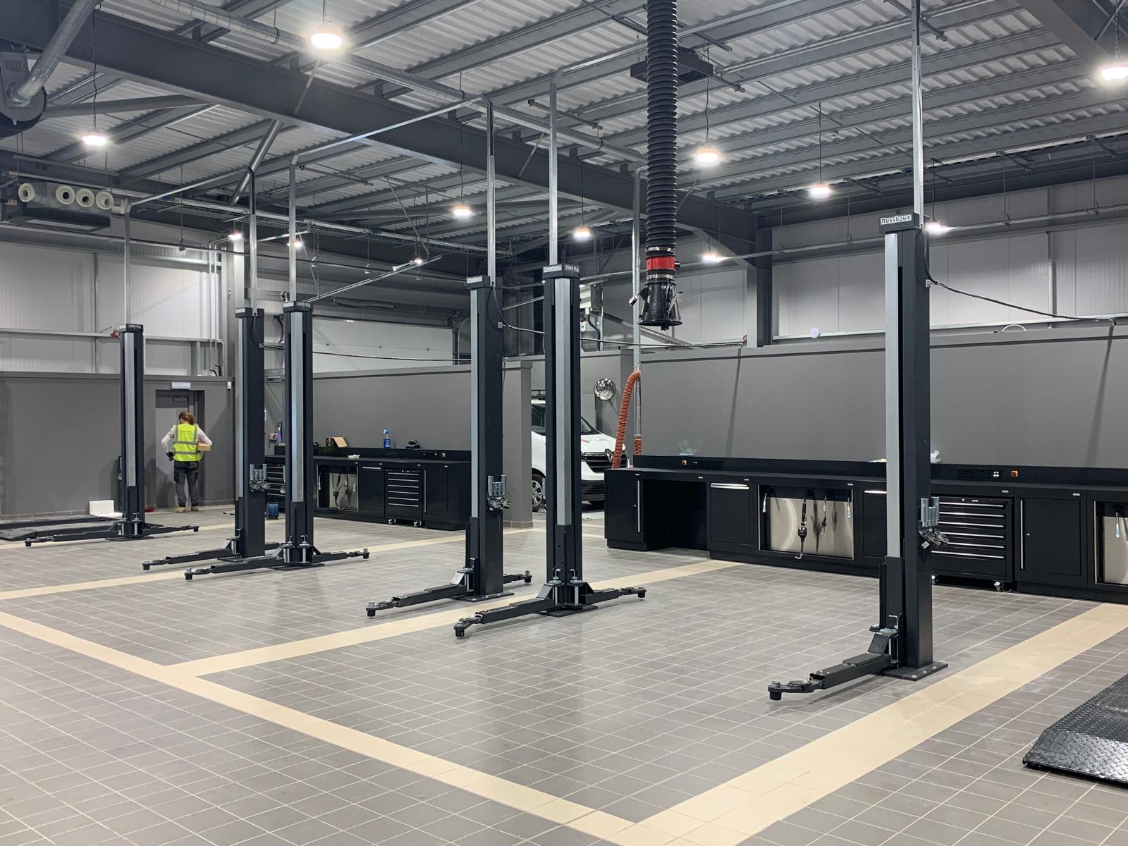 Nussbaum smart lifts installed by CCS for Drayton Kia Boston